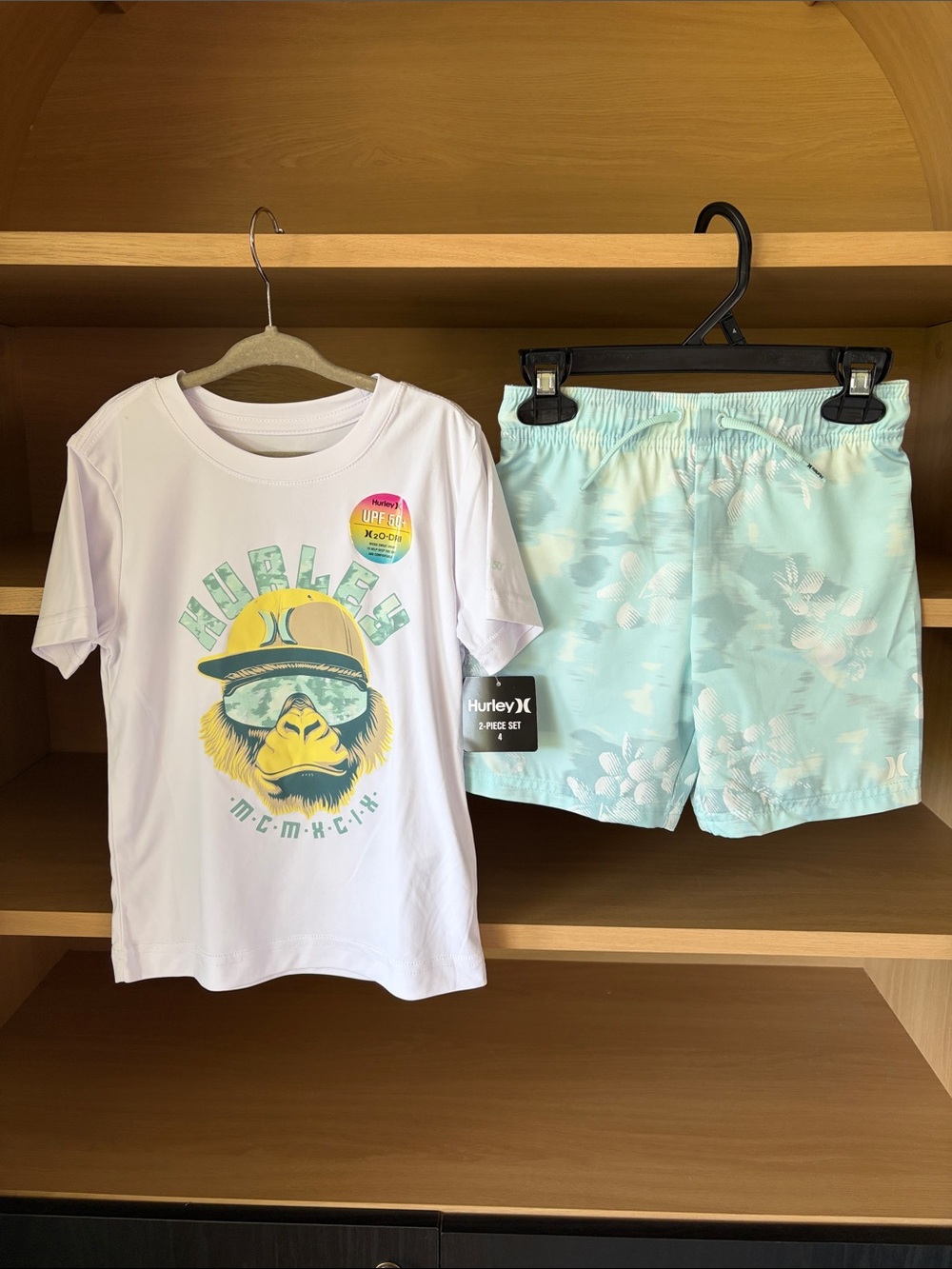 NWT•Boys’ Hurley 2-Pc Rash Guard & Swim Trunks Set | Size 4 (XS)